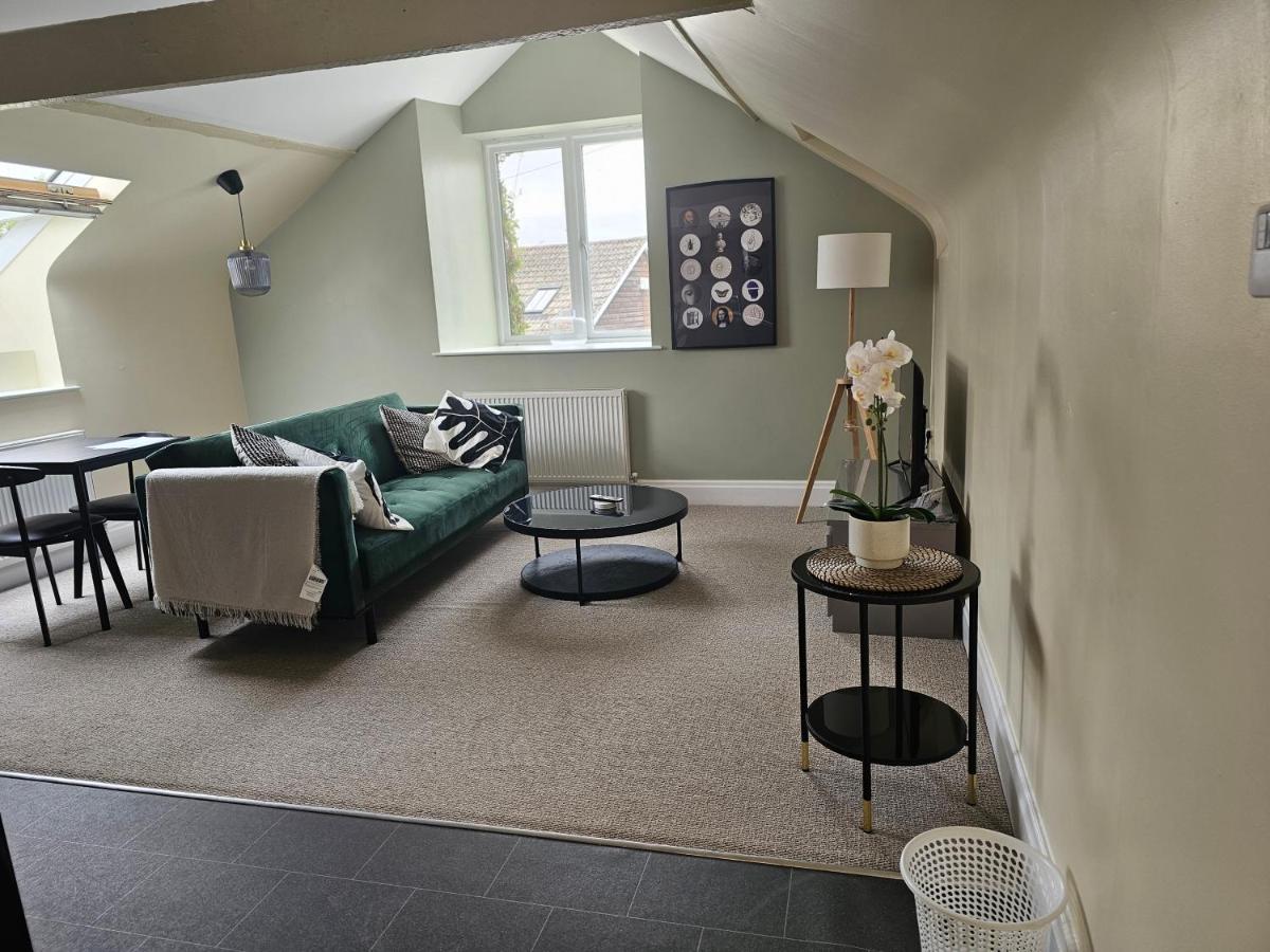 ニューポートCharming 1-Bed Loft In Caerleonアパートメント エクステリア 写真